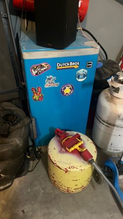 Mini fridge