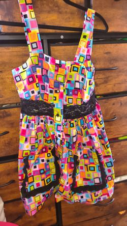 $10 BLOUSE/DRESS SIZE SMALL