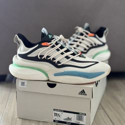 New Adidas Boost Size 11.5