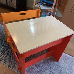 Kids Desk And Seat