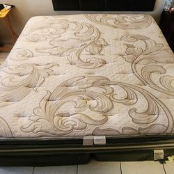 King Size Mattress with matching twin bases
