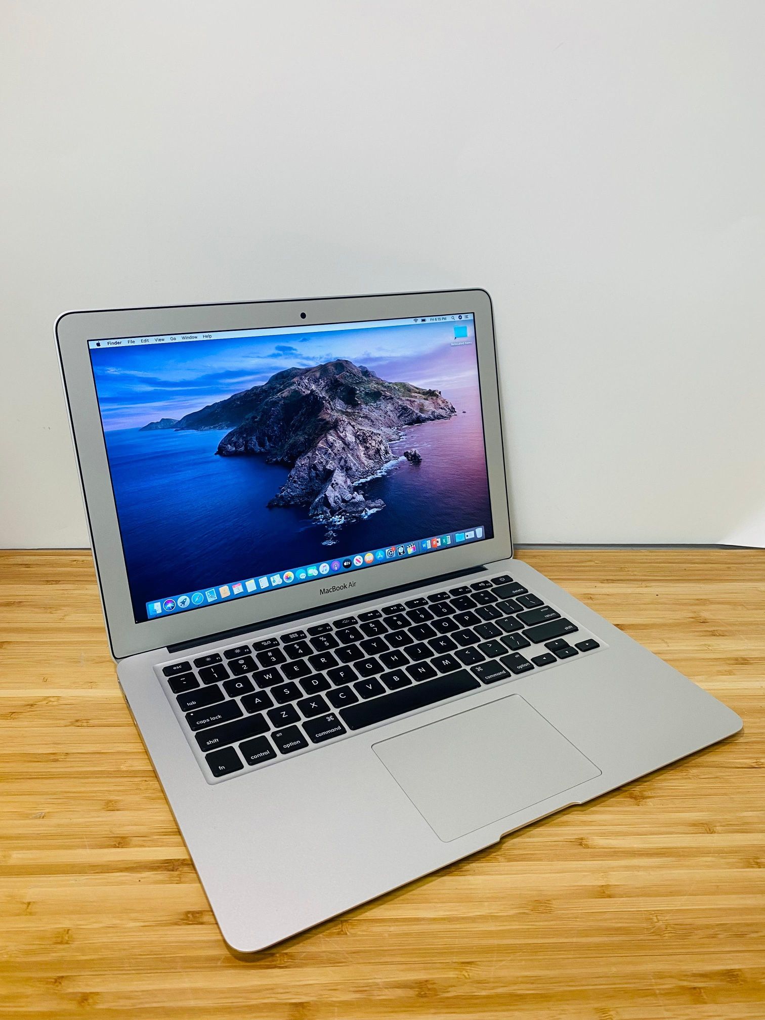 MacBook Air 13” Laptop Apple🍎Intel Core i7/8GB RAM/256GB⚡️Microsoft Office Word Excel,Logic,Final Cut💻 1 Yr Wrnty✅ $0Down Finance Available