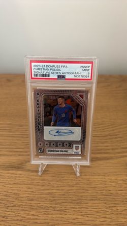 Christian Pulisic 2023-24 Donruss FIFA Signature Series Autograph PSA 9