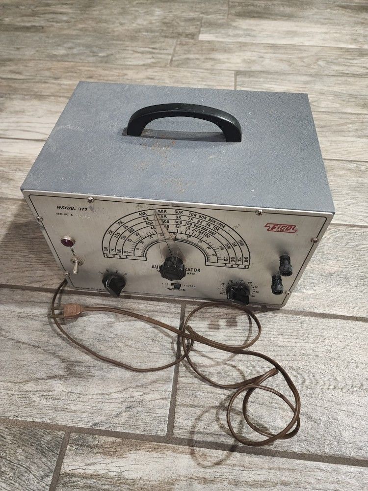 Vintage sine wave audio generator - not working