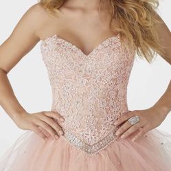 Pink dress / Winter formal / Prom Sz 6-8 *
