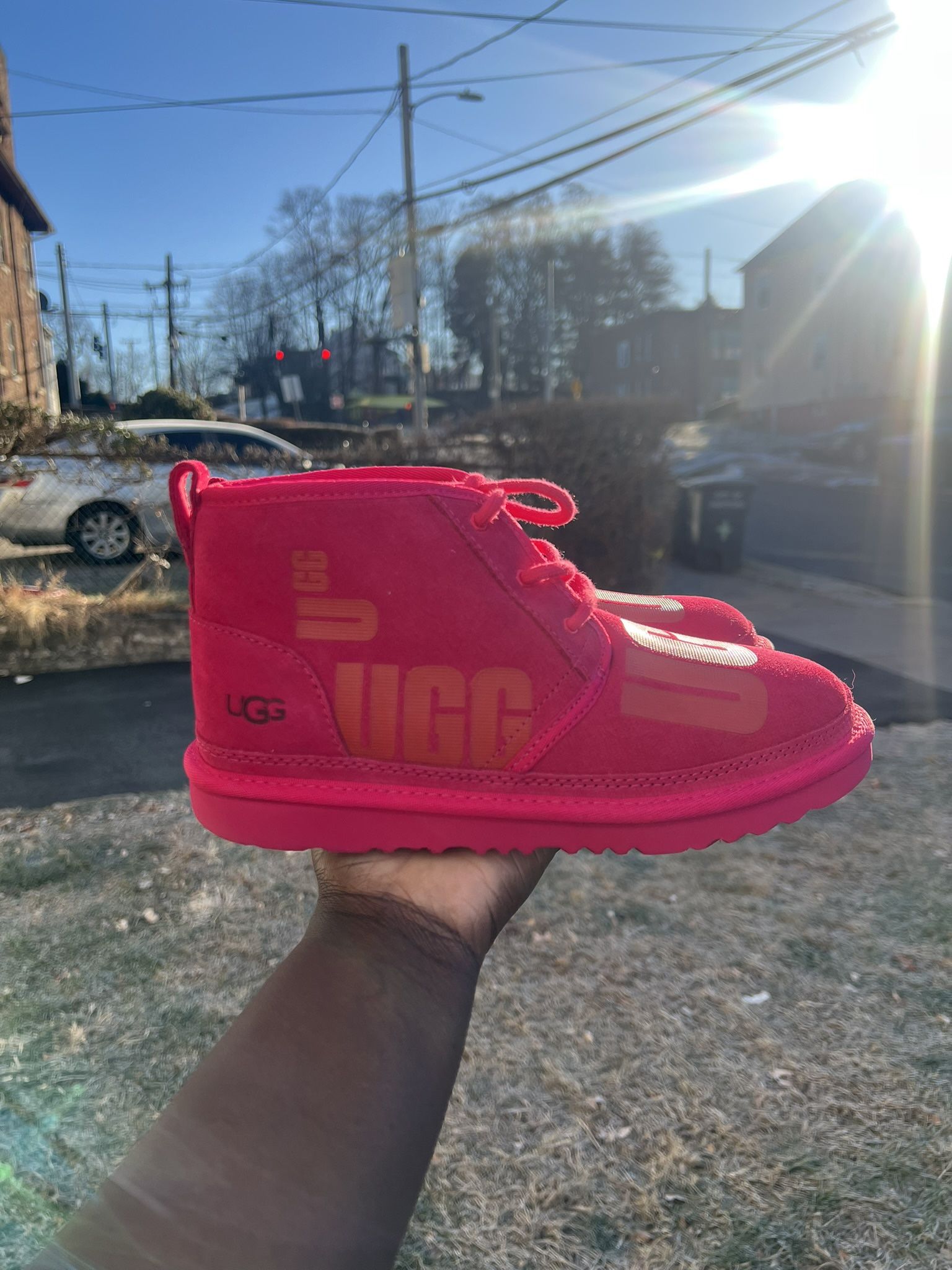 Ugg's K Neumel 11 Scater Graphic