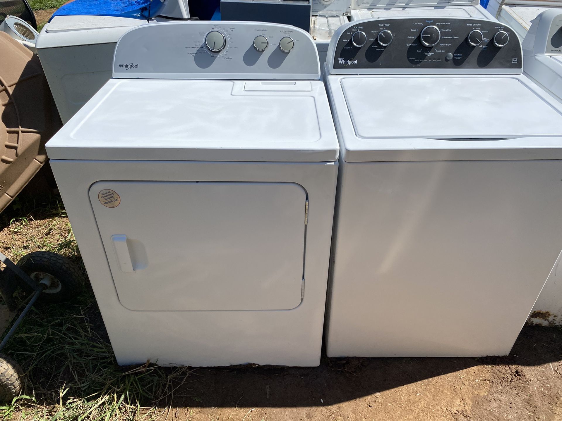 Whirlpool washing dryer works excellent. I have the whirlpool washer operating on video if you want to see 30 day war