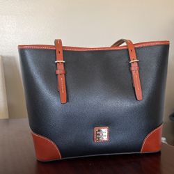 Dooney & Bourke Purse