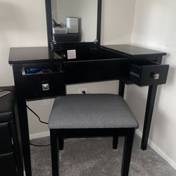 Vanity table with seat bench