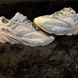 Yezzy 700