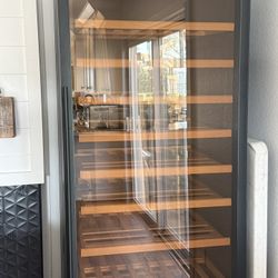 Wine Enthusiasts 300 Bottles Fridge 