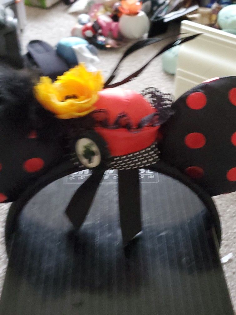Minnie Mouse Ears