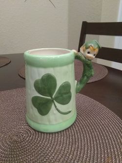 Vintage Lefton Leprechaun pixie cup