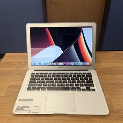 13" MacBook Air*1.8Ghz Intel Core i5*128GB SSD*8GB RAM