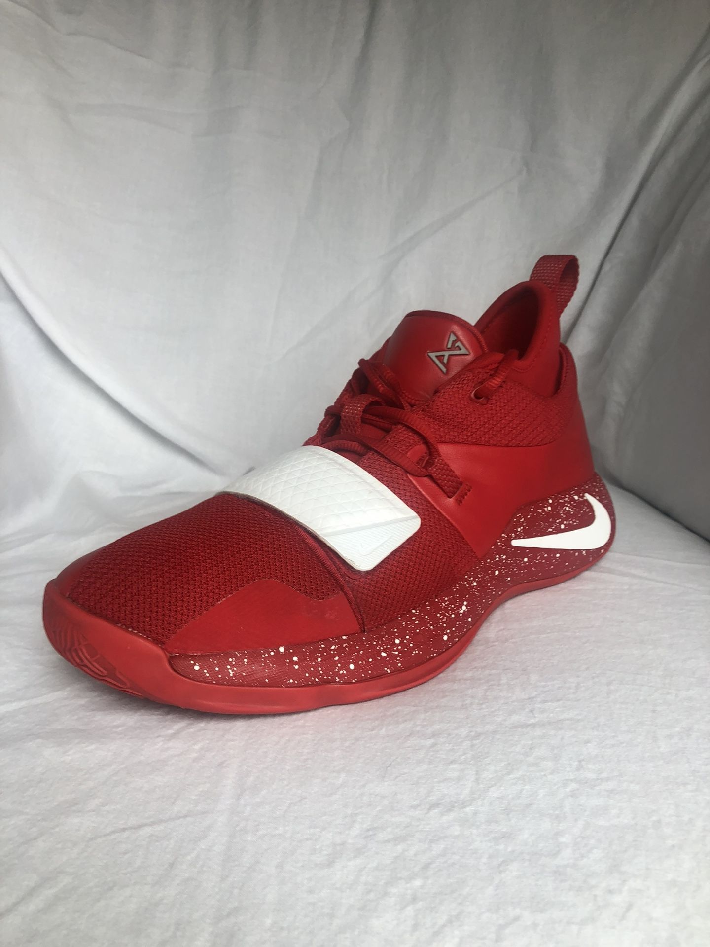 Nike Paul George, university red- 2.5, excellent condition