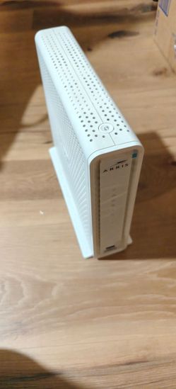 ARRIS White Cable Modem