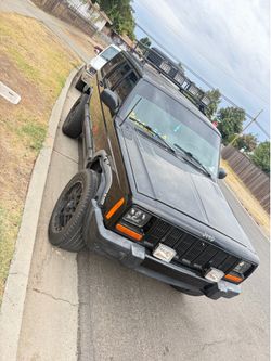 2000 Jeep Cherokee
