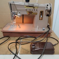 Beautiful Singer 328K vintage Sewing Machine, Used, with foot pedal And Extra Parts