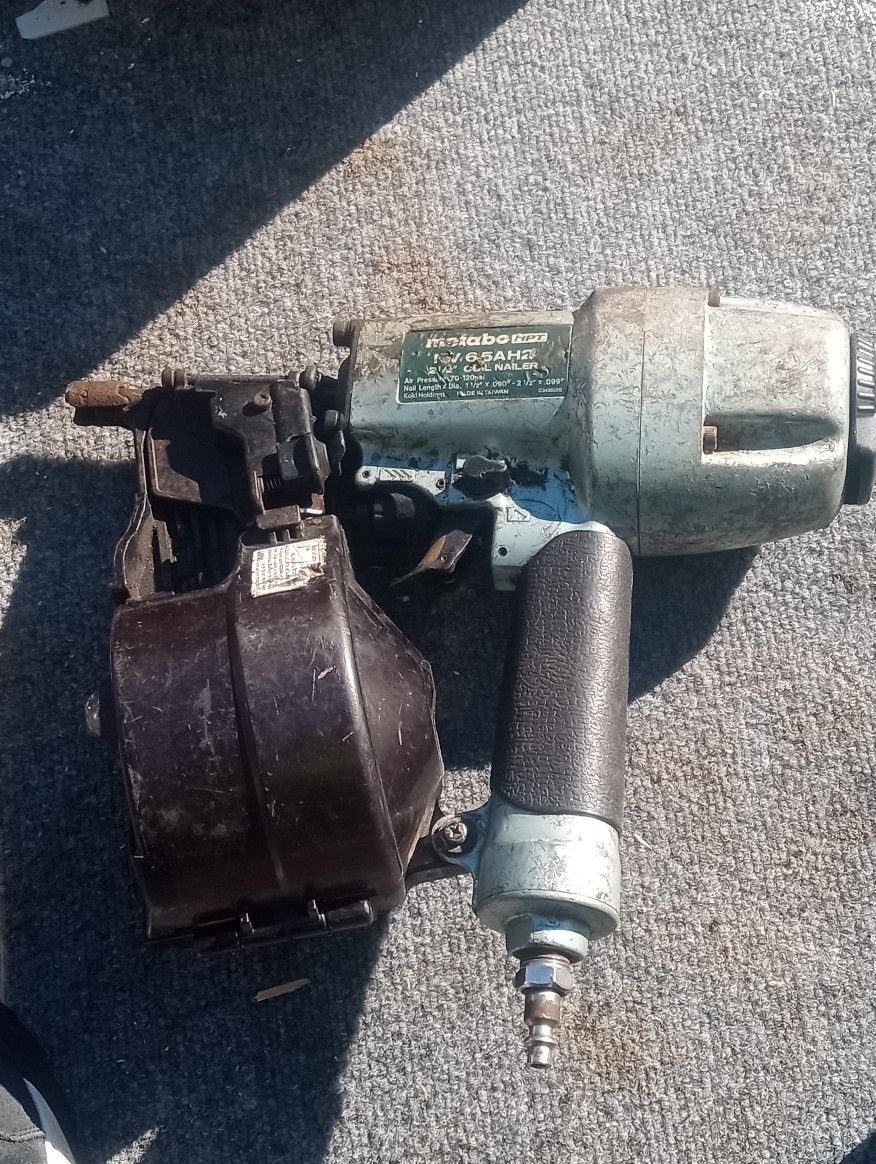 Roofing Nail Gun.