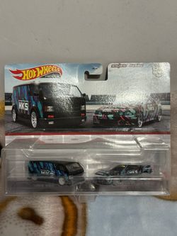 Hot Wheels Premium Hks Nissan Skyline R34 And Skyline Van 2 Pack