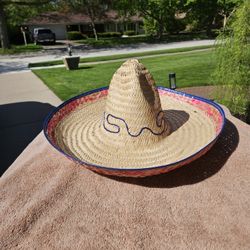 Ole Sombrero Hat. Celebrate Cinco Demayo