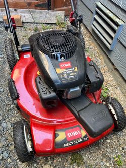 Toro Self Propelled Lawn Mower w bag
