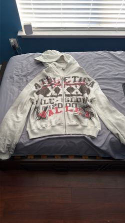 Vale USA men’s medium cropped white hoodie