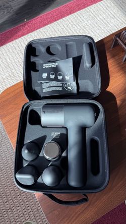 Hot cold percussion massager