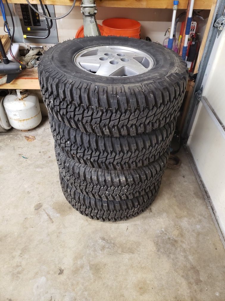 Jeep wheels and tires