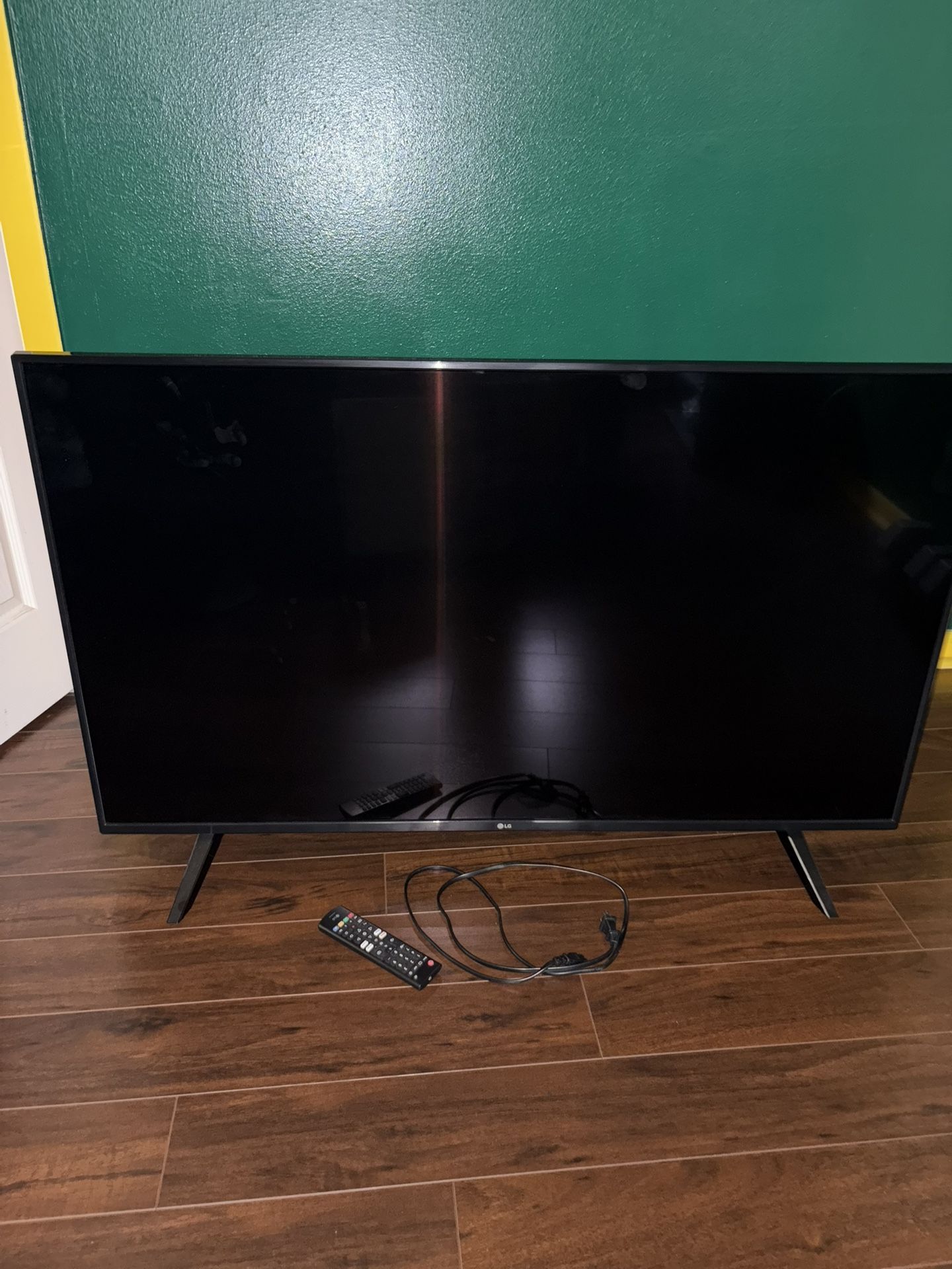 50in LG TV