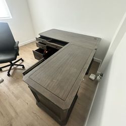 HARDWOOD L-SHAPE CORNER DESK