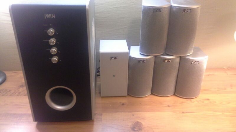 JWIN JS-P701 5.1 CH 2.4GHz Digital Wireless/Home Theater Speaker System