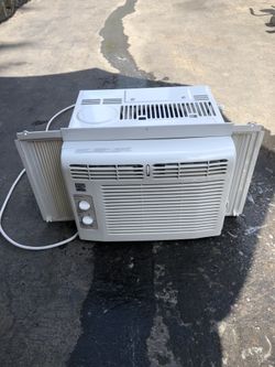 Very nice Kenmore Air Conditioner