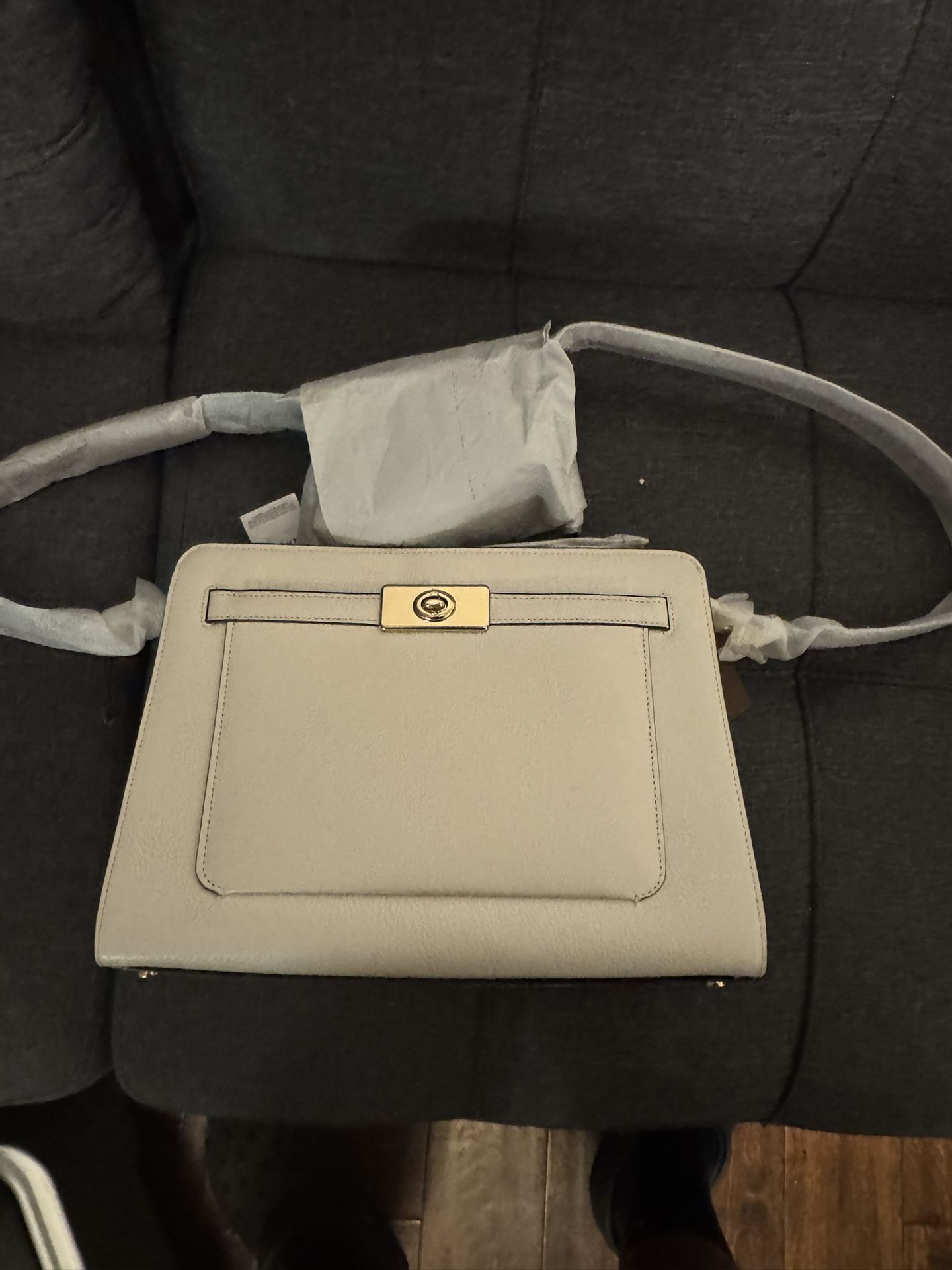 Coach Women Purse 