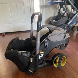 Doona hot sale stroller used