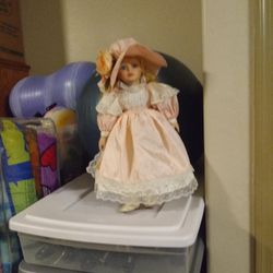 Gorgeous 21 Inches Tall Doll It Looks Like  Princess 