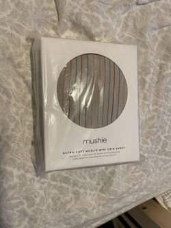 Mushie mini crib sheet