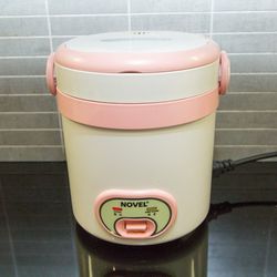 White / pink small 1-2 person (or travel size) rice cooker

