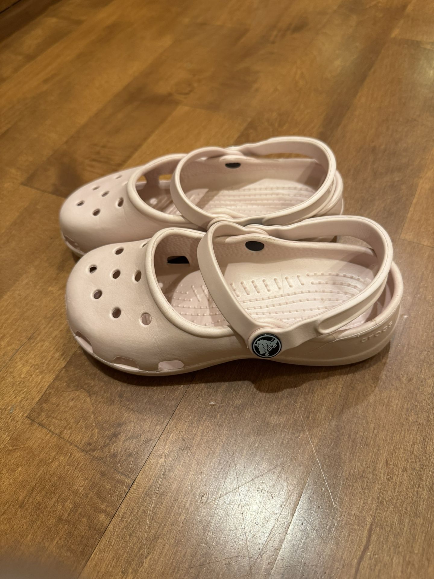 Little girls crocs, slip on shoes shipping available