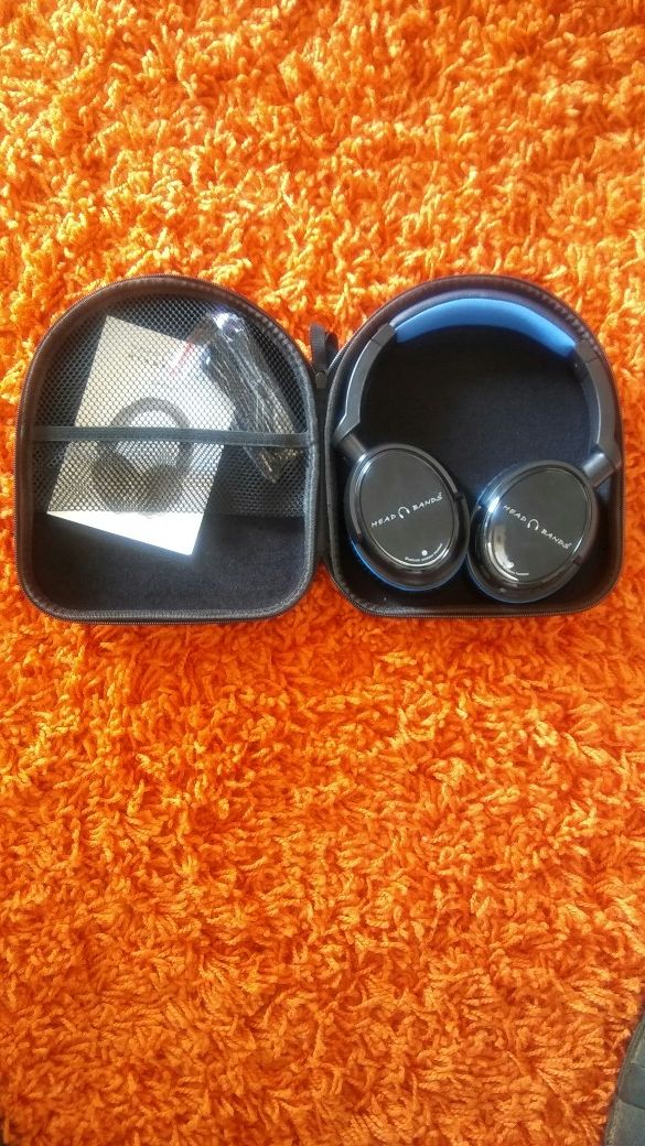 Bluetooth Headphones 16 h battery life