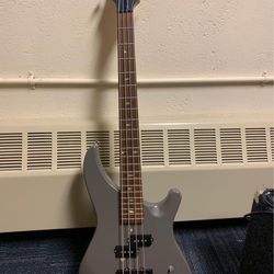 Mitchell MB100 Short Scale Electric Bass
