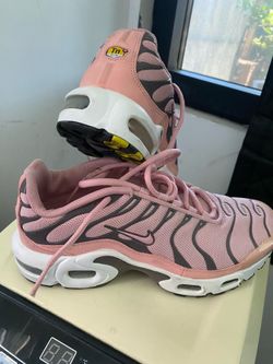 New Nike shoes size 61/2