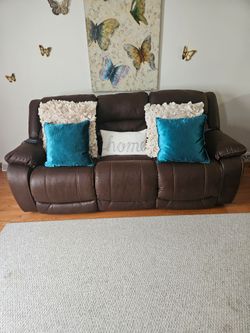 Home stretch reclining couch