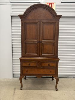 Armoire Wardrobe/ Dresser