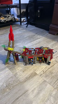 MEGA Fallout Red Rocket 🚀