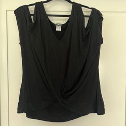 Venus black top 