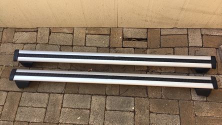 2 Audi Q5 roof racks