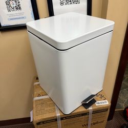Brewer Steel Waste Containers - Step-On Steel Square Waste Can, 20 qt., White - 35269