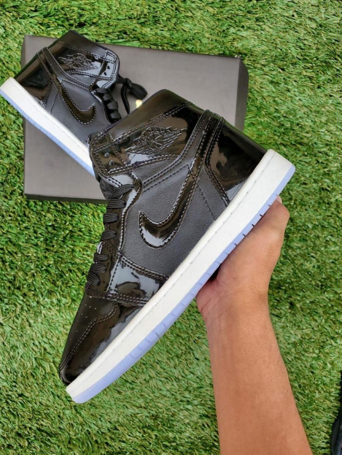 Jordan 1 Mid SE Space Jam