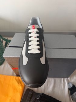 Prada 10.5